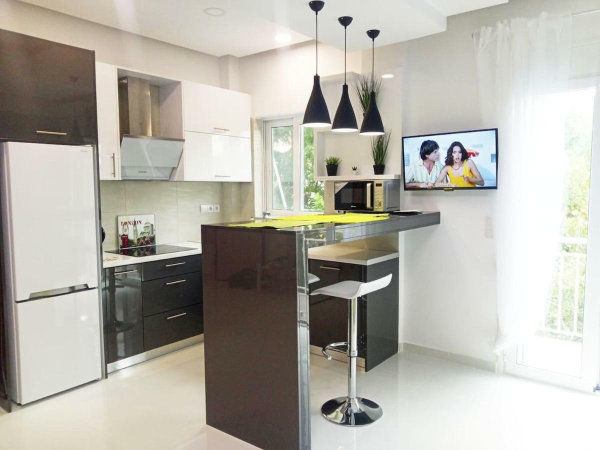 Luxury Apartment Next To The Sea Beach เอเธนส์ ภายนอก รูปภาพ