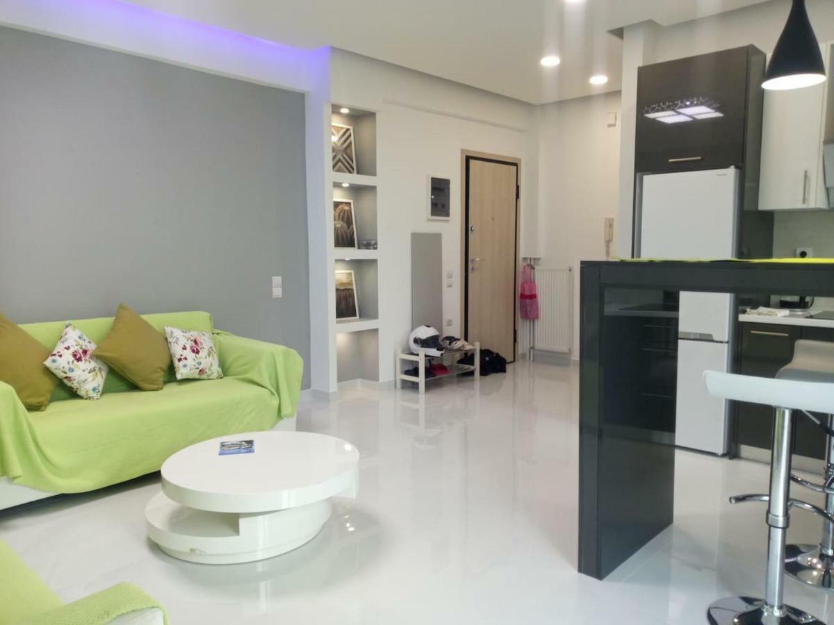 Luxury Apartment Next To The Sea Beach เอเธนส์ ภายนอก รูปภาพ